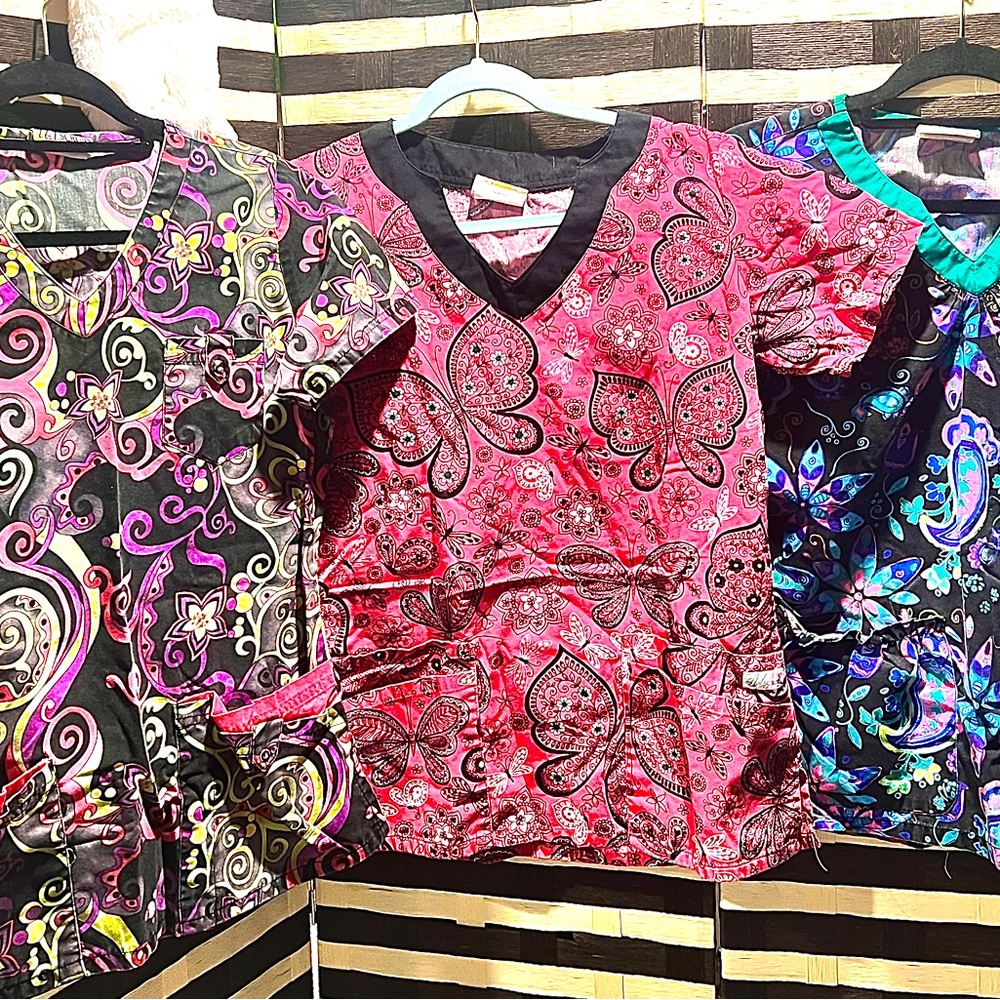 UA Scrub Tops